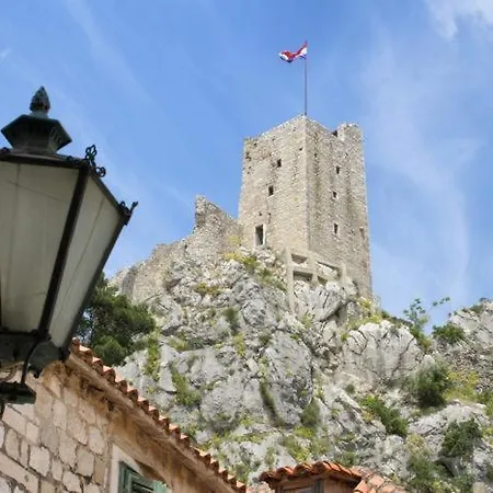 Cera * Omiš