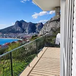 Cera Apartment *